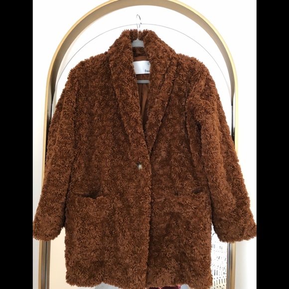 “SOLD” Wilfred Free Plush Jacket - Picture 3 of 3